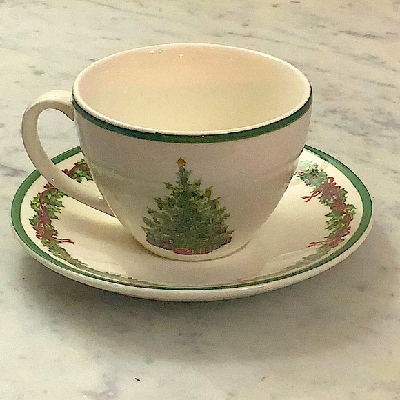 CHRISTOPHER RADKO “HOLIDAY CELEBRATIONS” FLAT CUP & SAUCER SET VINTAGE - Picture 6 of 9